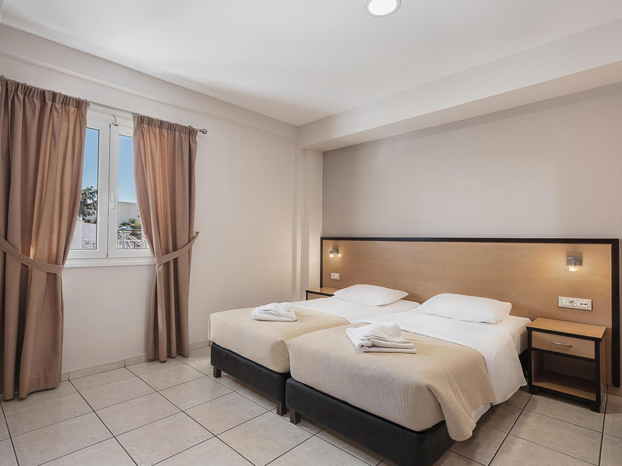 Theofilos City Hotel Ханья Экстерьер фото