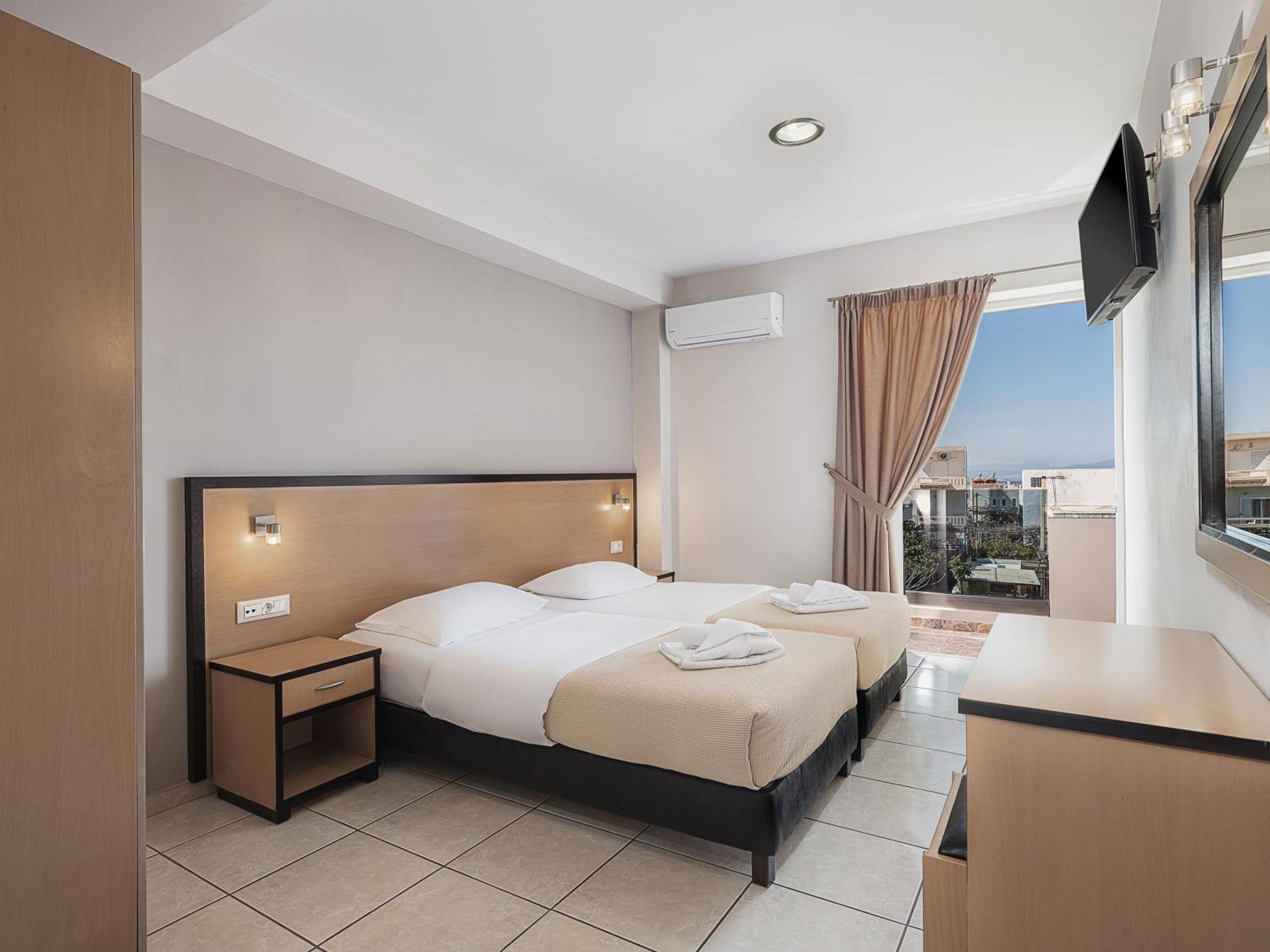 Theofilos City Hotel Ханья Экстерьер фото