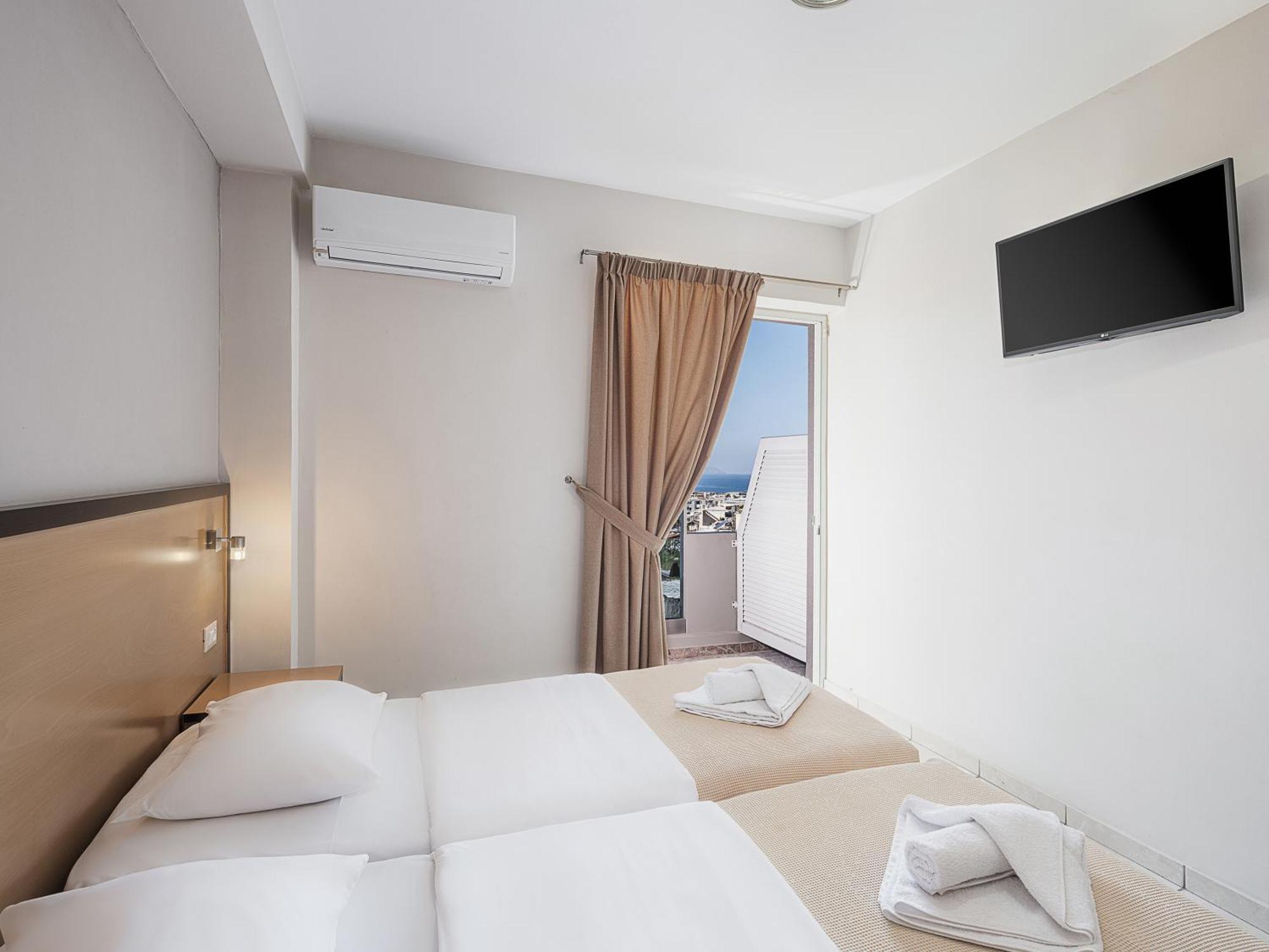 Theofilos City Hotel Ханья Экстерьер фото