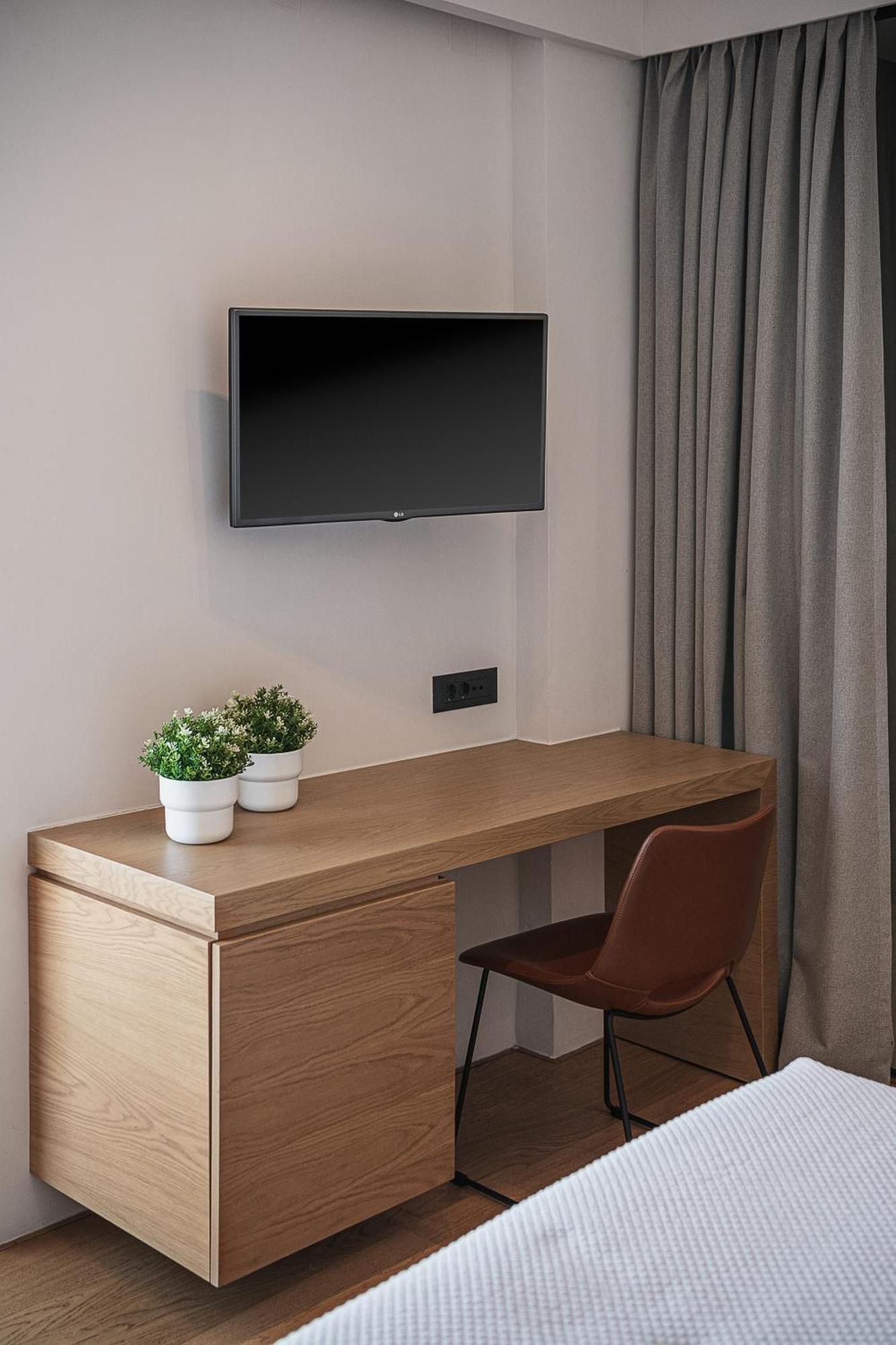 Theofilos City Hotel Ханья Экстерьер фото