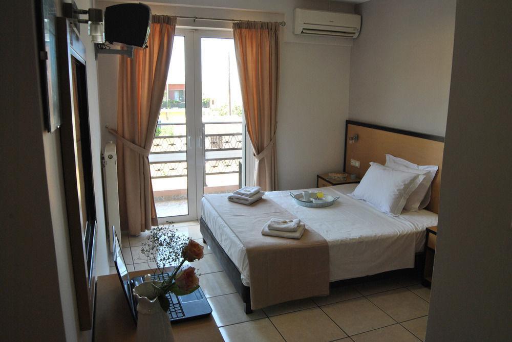 Theofilos City Hotel Ханья Экстерьер фото
