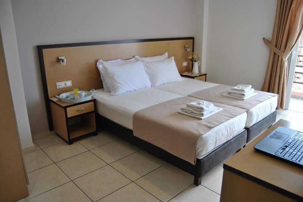 Theofilos City Hotel Ханья Экстерьер фото